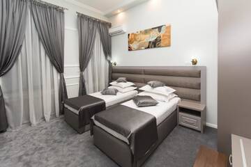 Фотографии Отель La Strada Boutique Villa г. Питешти (Румыния) №5 Фото Отель La Strada Boutique Villa г. Питешти 5