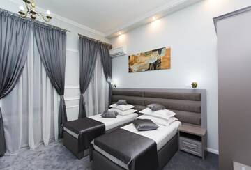 Фотографии Отель La Strada Boutique Villa г. Питешти (Румыния) №3 Фото Отель La Strada Boutique Villa г. Питешти 3