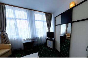 Фото номера Двухместный номер с 1 кроватью Отель Hotel Duet г. Питешти 6