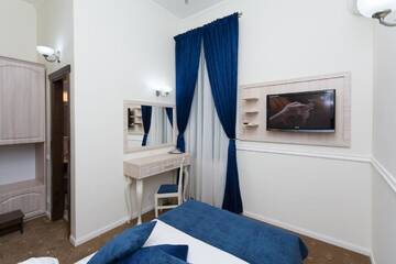 Фото номера Одноместный номер Отель La Strada Boutique Villa г. Питешти 3
