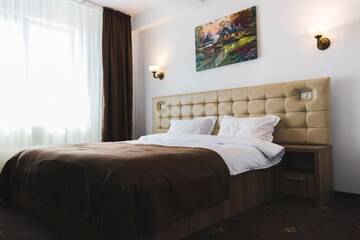 Фото номера Номер с кроватью размера «king-size» и балконом Гостевой дом Casa Muntenească Alessandro г. Питешти 23