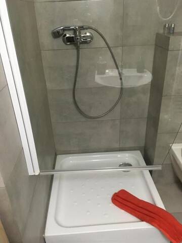 Фото номера Одноместный номер с собственной ванной комнатой Отель Net Hotel Pitesti г. Питешти 5