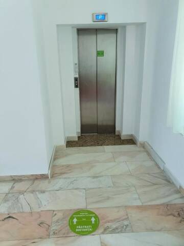 Фото номера Двухместный номер с 2 отдельными кроватями Отель Hotel Cornul Vanatorului г. Питешти 8